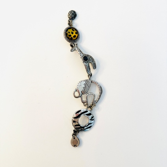 Vintage Safari Style Bracelet Elephant Giraffe Magnet Closure - Picture 5 of 5